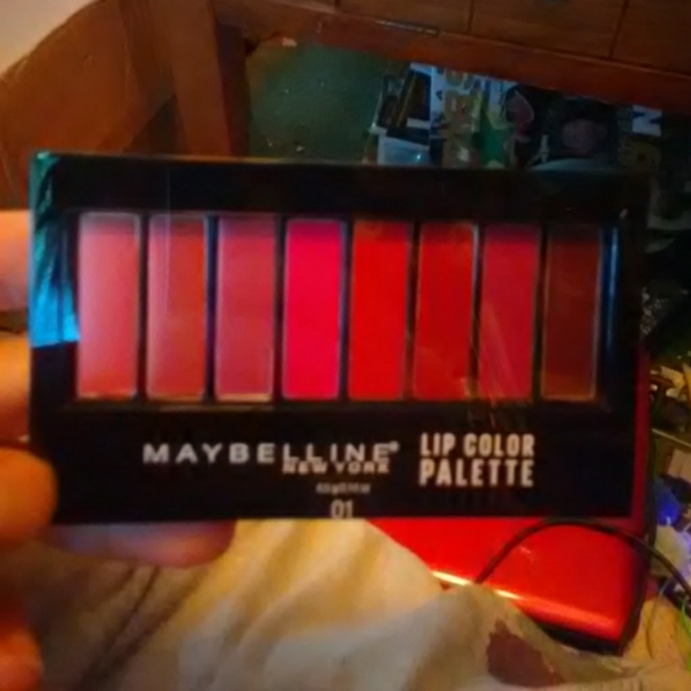 Maybelline lip color pallette